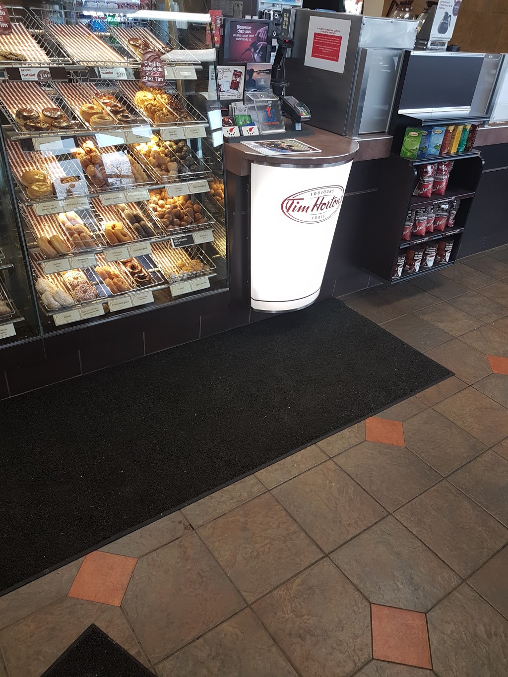 Tim Hortons | 10 Rue Brunet, Mont-Saint-Hilaire, QC J3H 0M7, Canada | Phone: (450) 446-7779