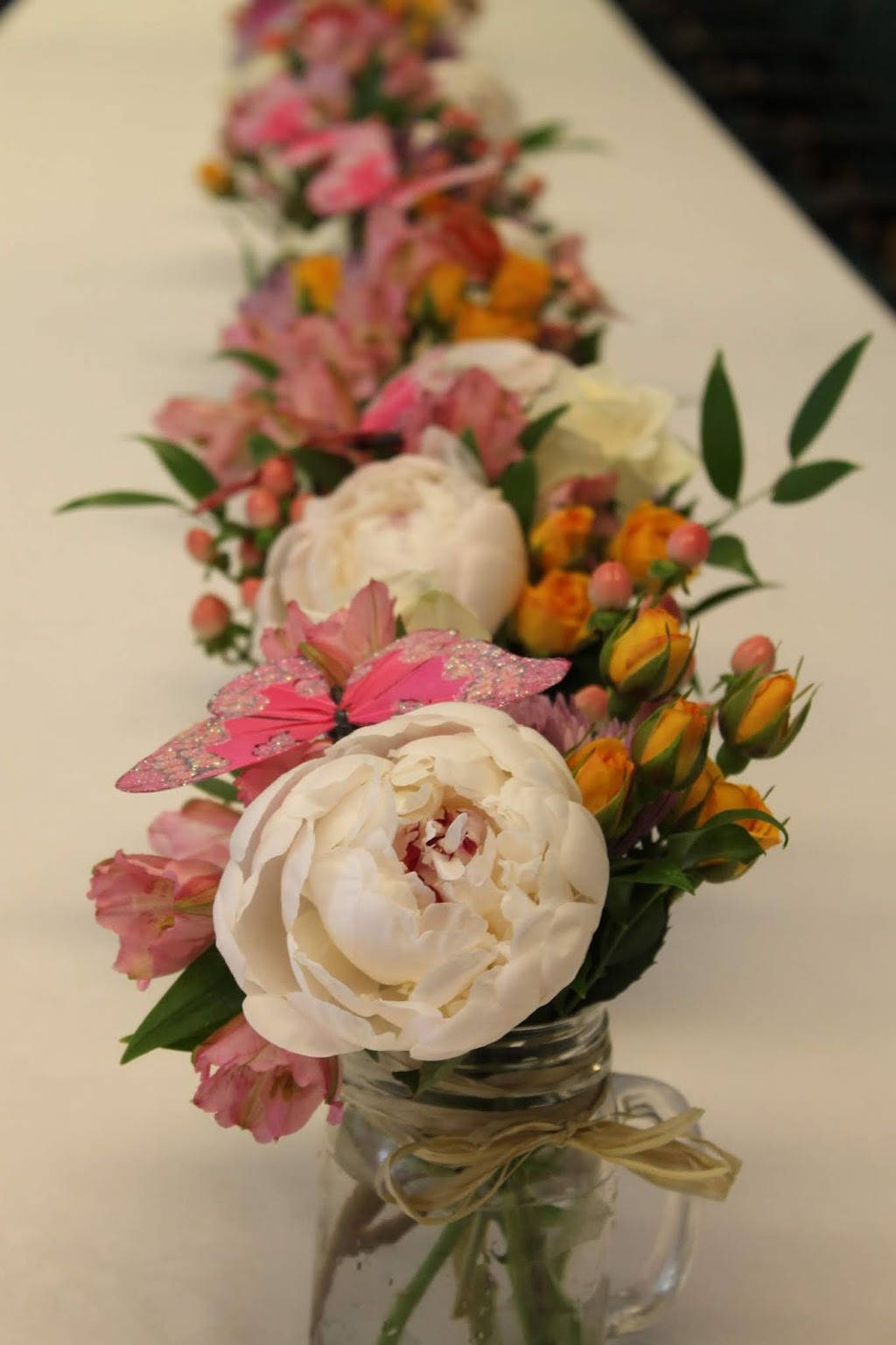 Blooms n Rooms | 17 Main St S, Seaforth, ON N0K 1W0, Canada | Phone: (519) 527-0555