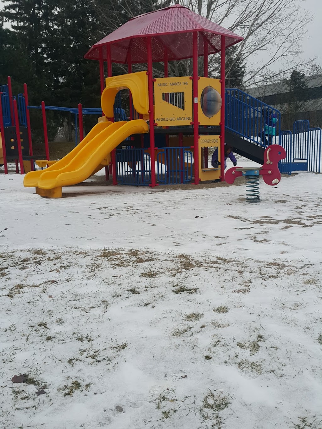 Tanglewood Park | 30 Woodfield Dr, Nepean, ON K2G 3Y5, Canada