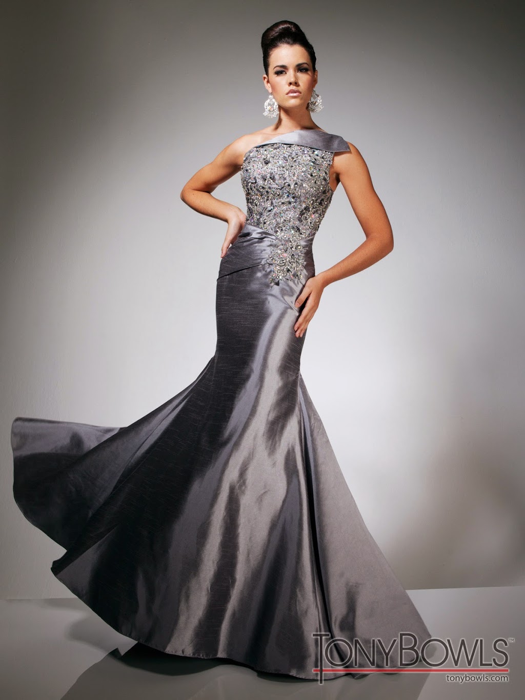 Diva Bridal Boutique | 1194 St Clair Ave W, Toronto, ON M6E 1B4, Canada | Phone: (416) 654-7667