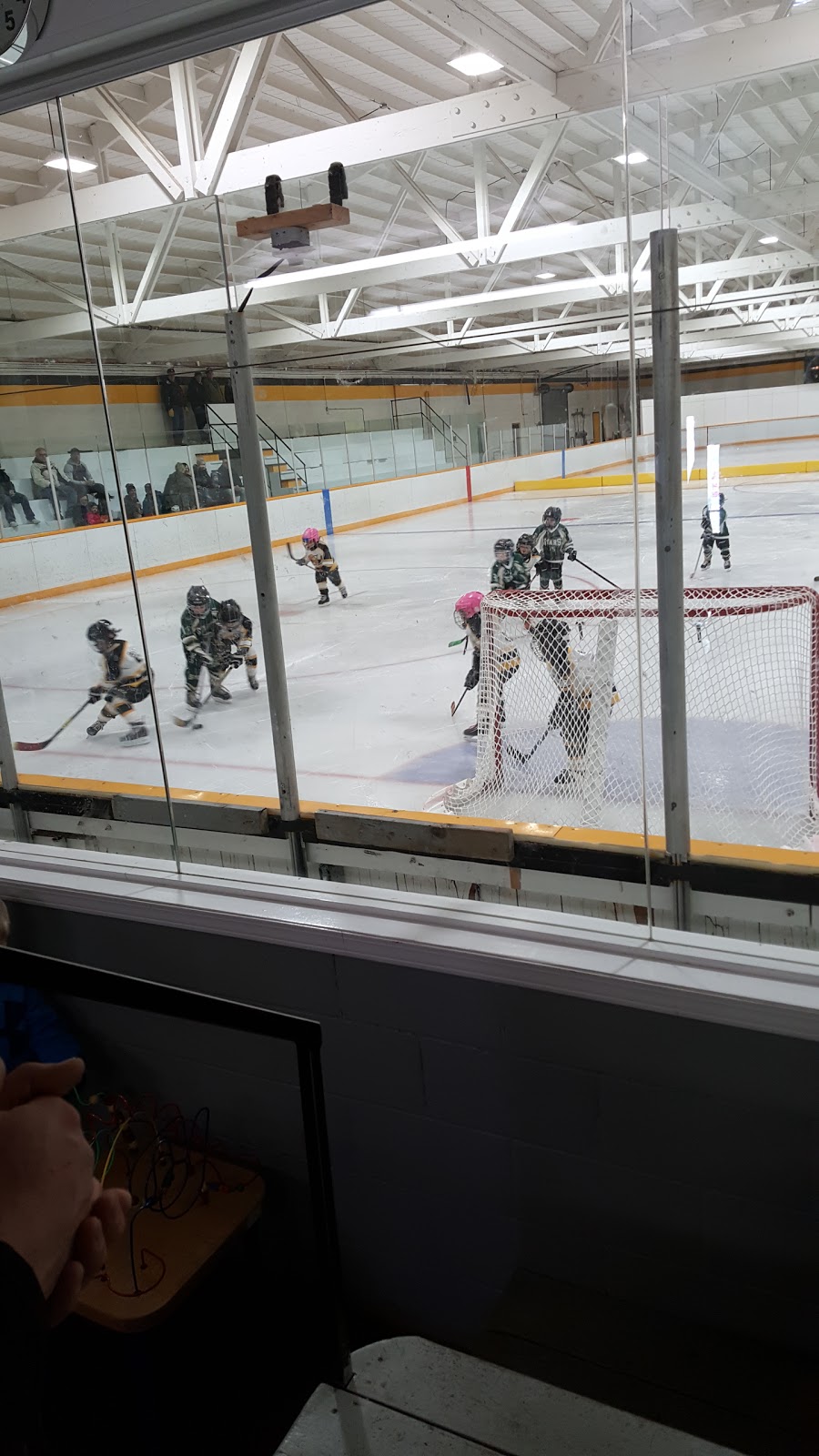 Mossbank Curling & Skating Rink | 201 5th Avenue East, Mossbank, SK S0H 3G0, Canada | Phone: (306) 354-2420