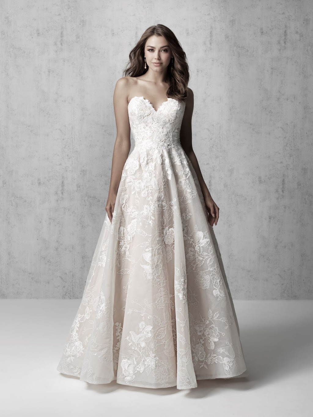 Lavande Bridal Boutique | 1248 Dundas St E Suite 10, Mississauga, ON L4Y 2C1, Canada | Phone: (905) 949-2345