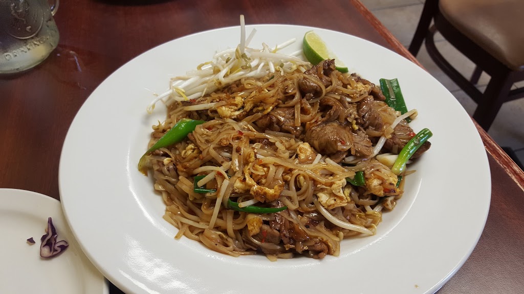 Na Ha Thais Kitchen | 471 York Rd, Guelph, ON N1E 3J1, Canada | Phone: (519) 362-1467