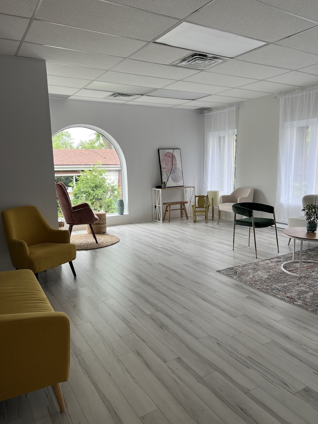 Studio Arc | 482 Bd Beaconsfield #202, Beaconsfield, QC H9W 4C4, Canada | Phone: (514) 609-1804