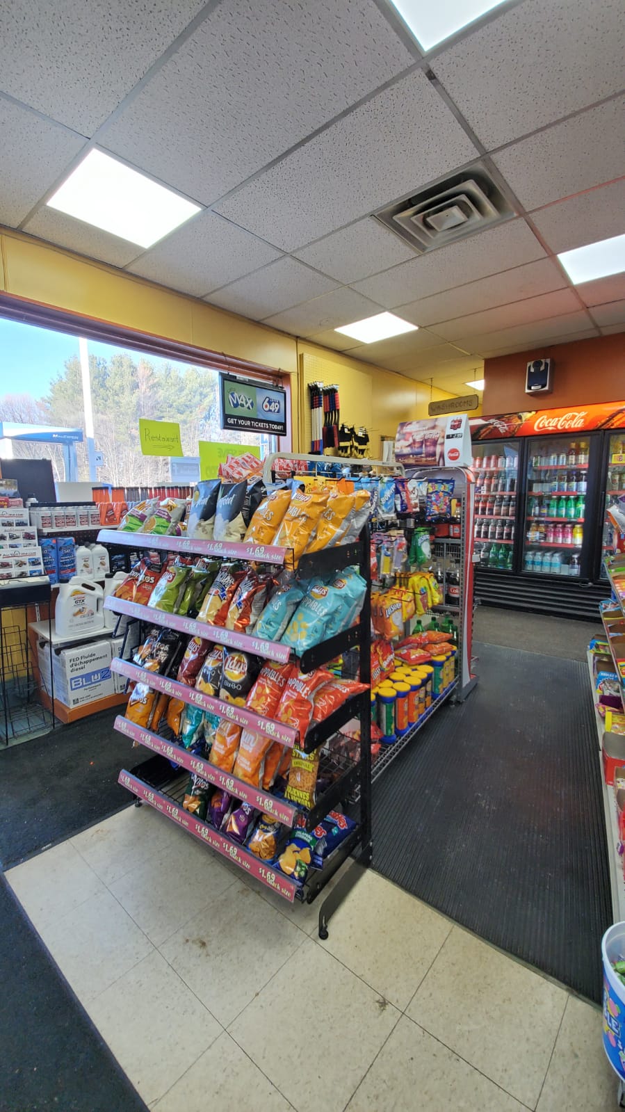 MacEwen & Hamiltons Convenience & Propane Centre | 11536 Round Lake Rd, Pembroke, ON K8A 6W8, Canada | Phone: (613) 735-5784