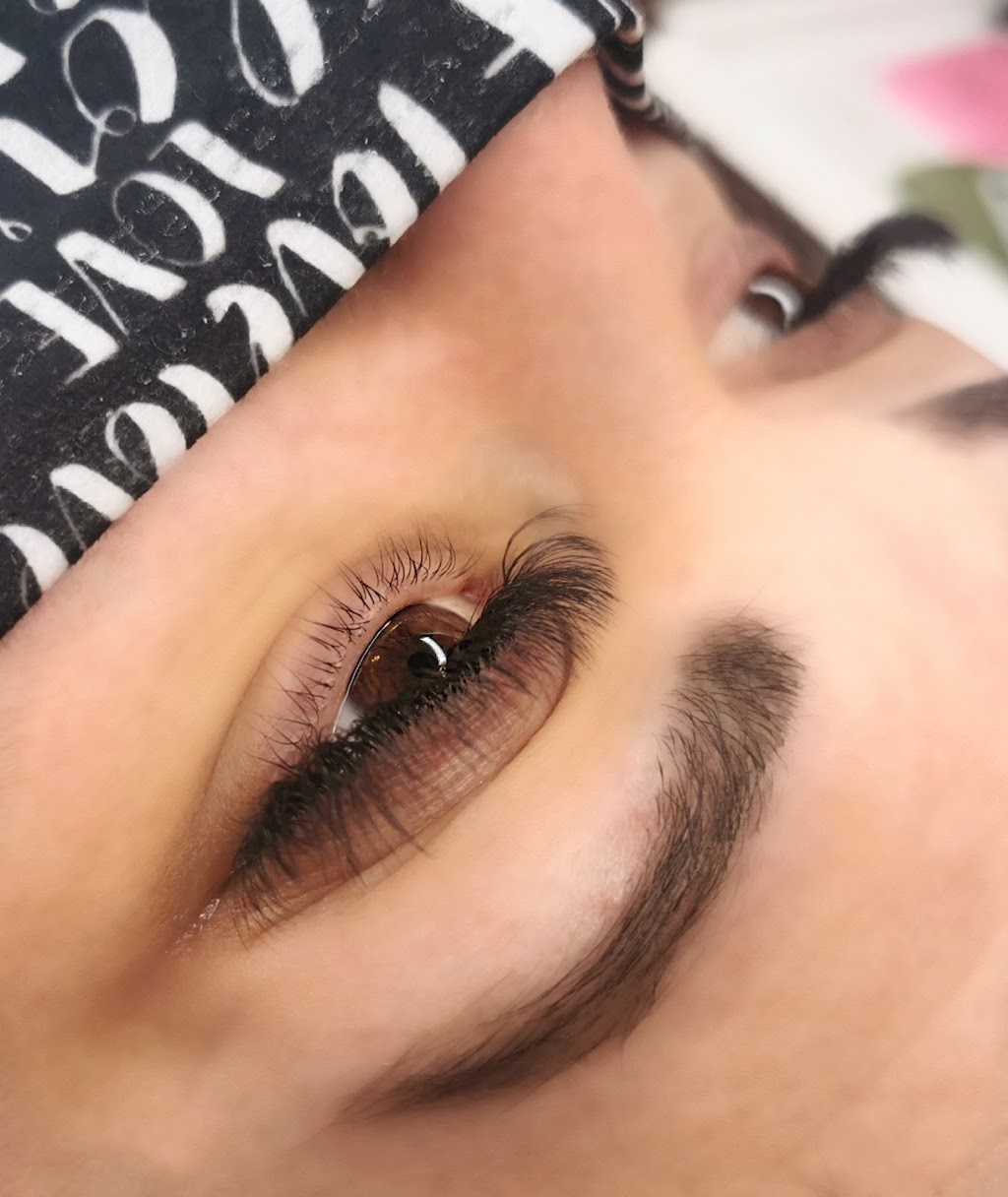 Hamilton Eyelash Extensions | 12 Whitedeer Rd Unit #6, Stoney Creek, ON L8J 3T4, Canada | Phone: (905) 973-6993