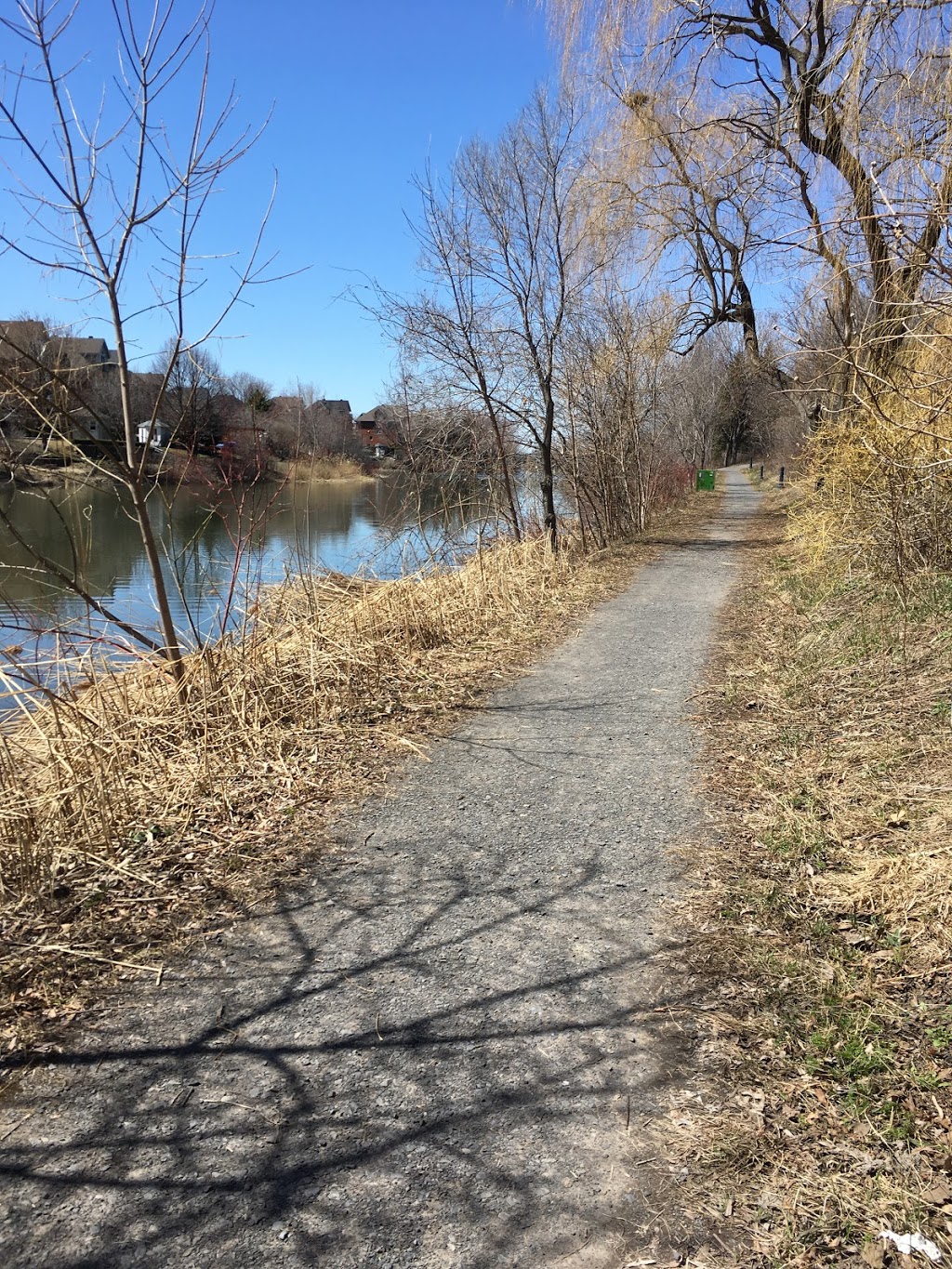 Anjou-sur-le-lac | 10021 Promenade des Riverains, Montreal, QC H1J 3B7, Canada | Phone: (514) 353-2424
