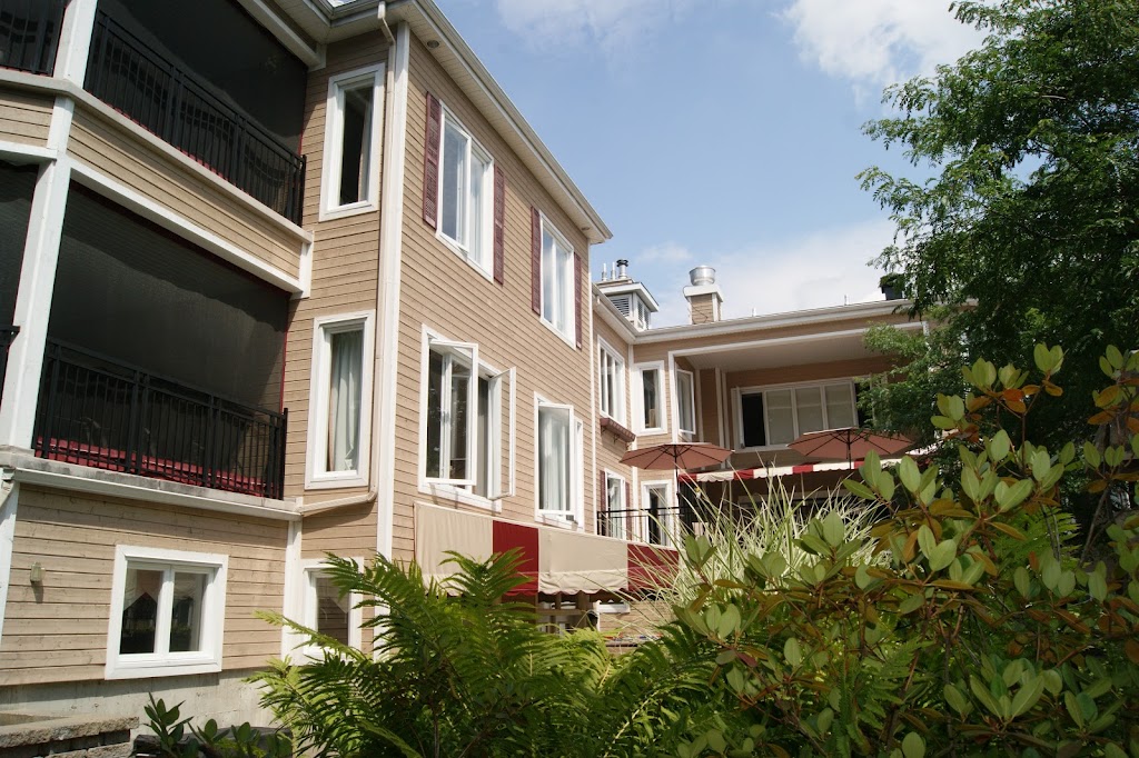 CHSLD L.-B.- Desjardins Inc. | 55 Av. Hochar, Saint-Sauveur, QC J0R 1R6, Canada | Phone: (450) 227-2241