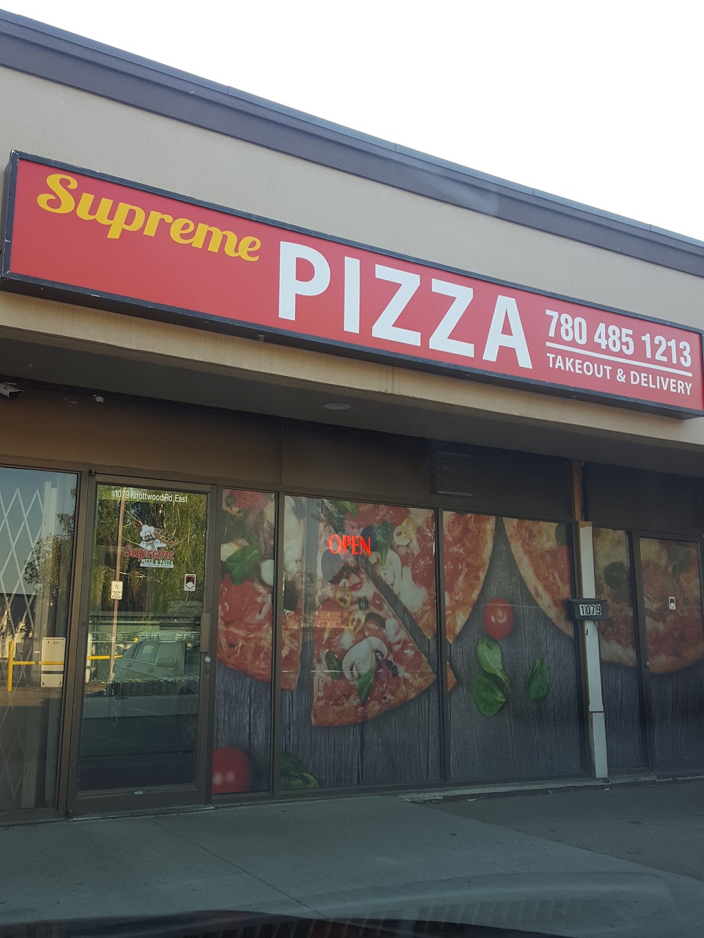 supreme pizza | restaurant | 1079 Knottwood Rd E Northwest, Edmonton, AB T6K 3N5, Canada | 7804851213 OR +1 780-485-1213