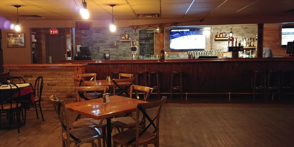 Beacon Restaurant | 146 45th St N, Wasaga Beach, ON L9Z 1Z2, Canada | Phone: (705) 429-4433