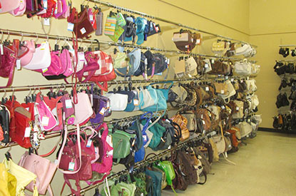 Value Village | 2506 Hampshire Gate, Oakville, ON L6H 6A2, Canada | Phone: (905) 829-1213
