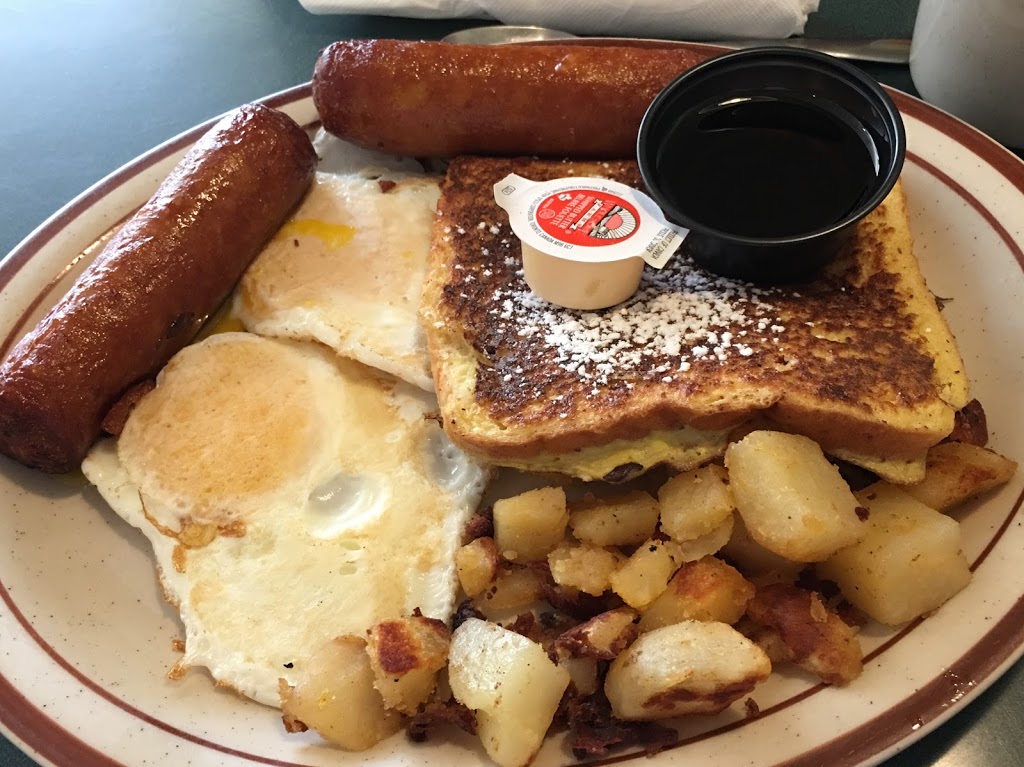 Peters Family Fare Restaurant | 84 Gore St E, Perth, ON K7H 1J2, Canada | Phone: (613) 267-4033