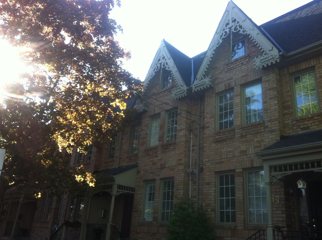 T Chambers Roofing Co. | 150 Fairview Mall Dr #1505, North York, ON M2J 0E7, Canada | Phone: (416) 655-2347