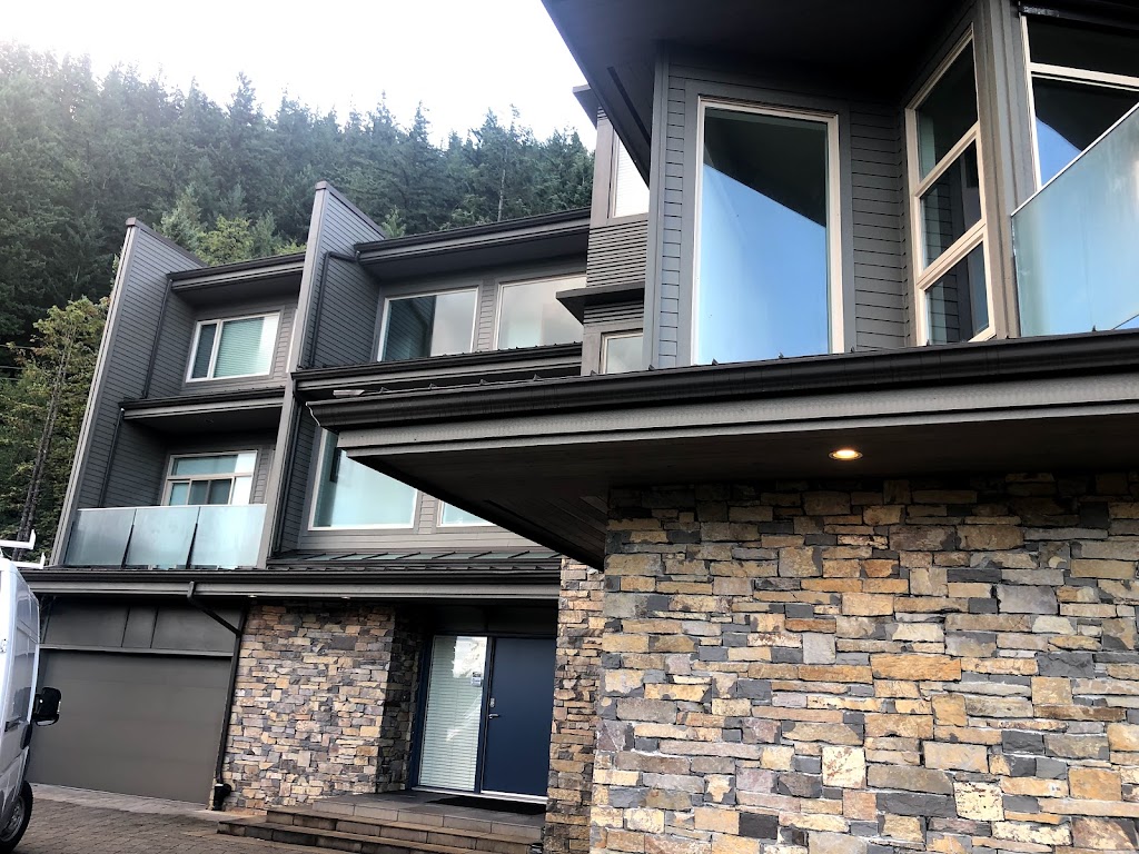 Straight Line Painting | 38370 Summits View Dr, Squamish, BC V8B 0V4, Canada | Phone: (604) 905-9231