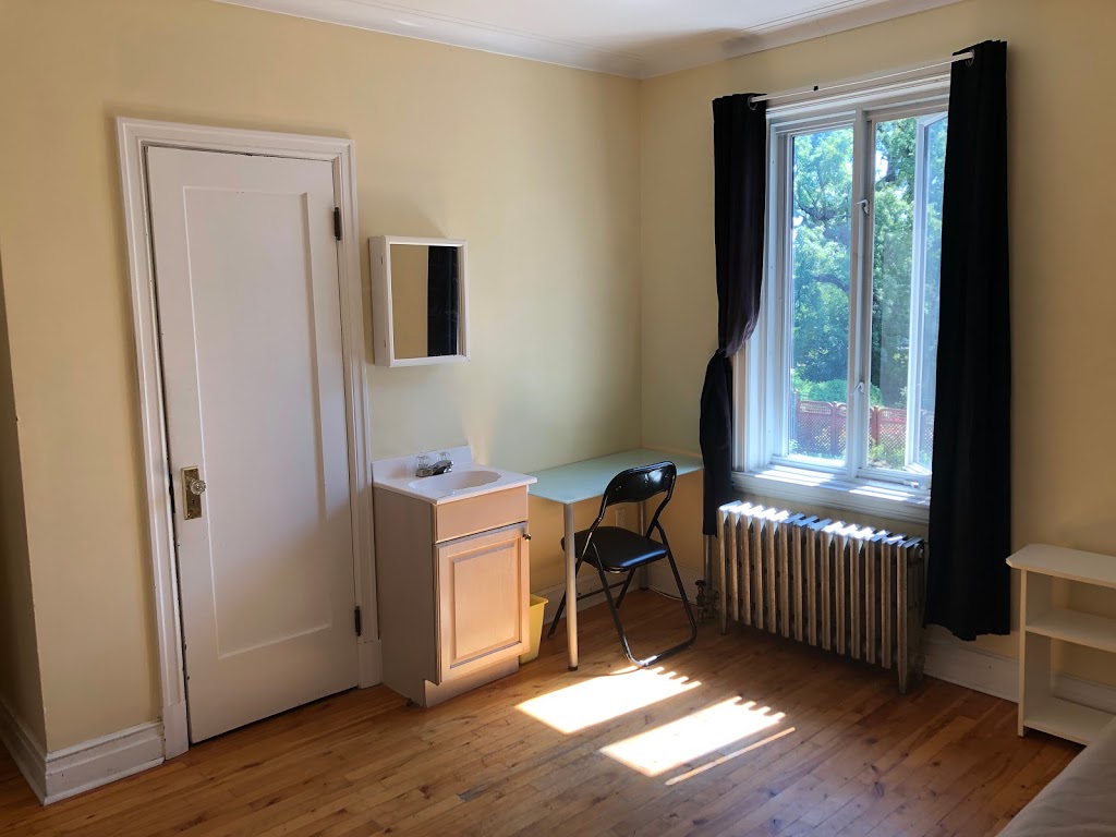 Manoir des III Soleils | 915 Rue Saint-Pierre O, Saint-Hyacinthe, QC J2T 1N9, Canada | Phone: (514) 418-4323