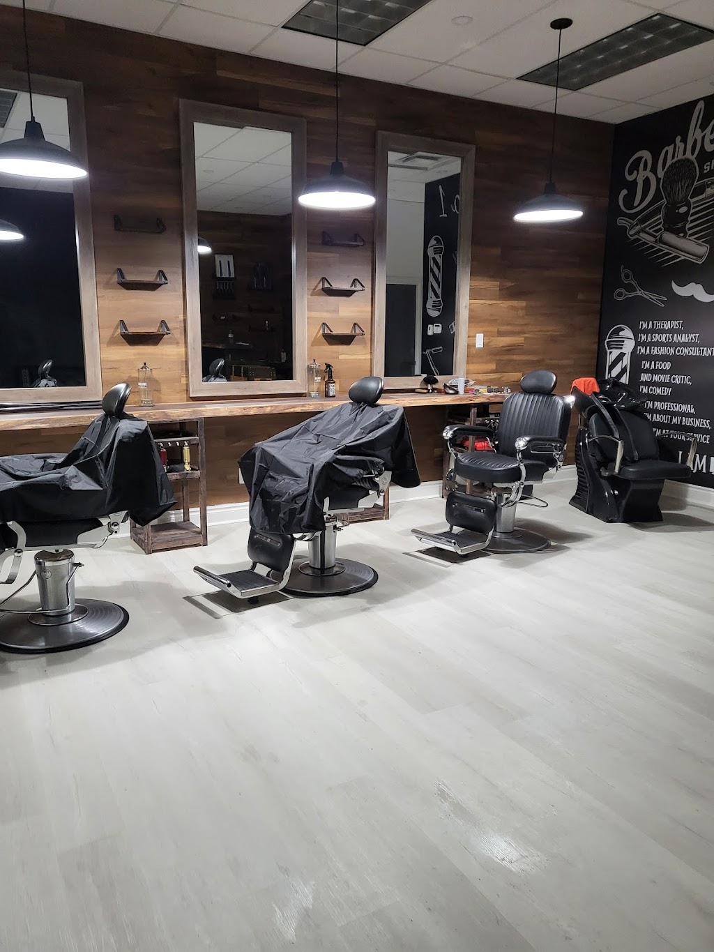 Studio 1 BARBERSHOP | 279 Yonge St Units 5, Barrie, ON L4N 7T9, Canada | Phone: (705) 881-1976