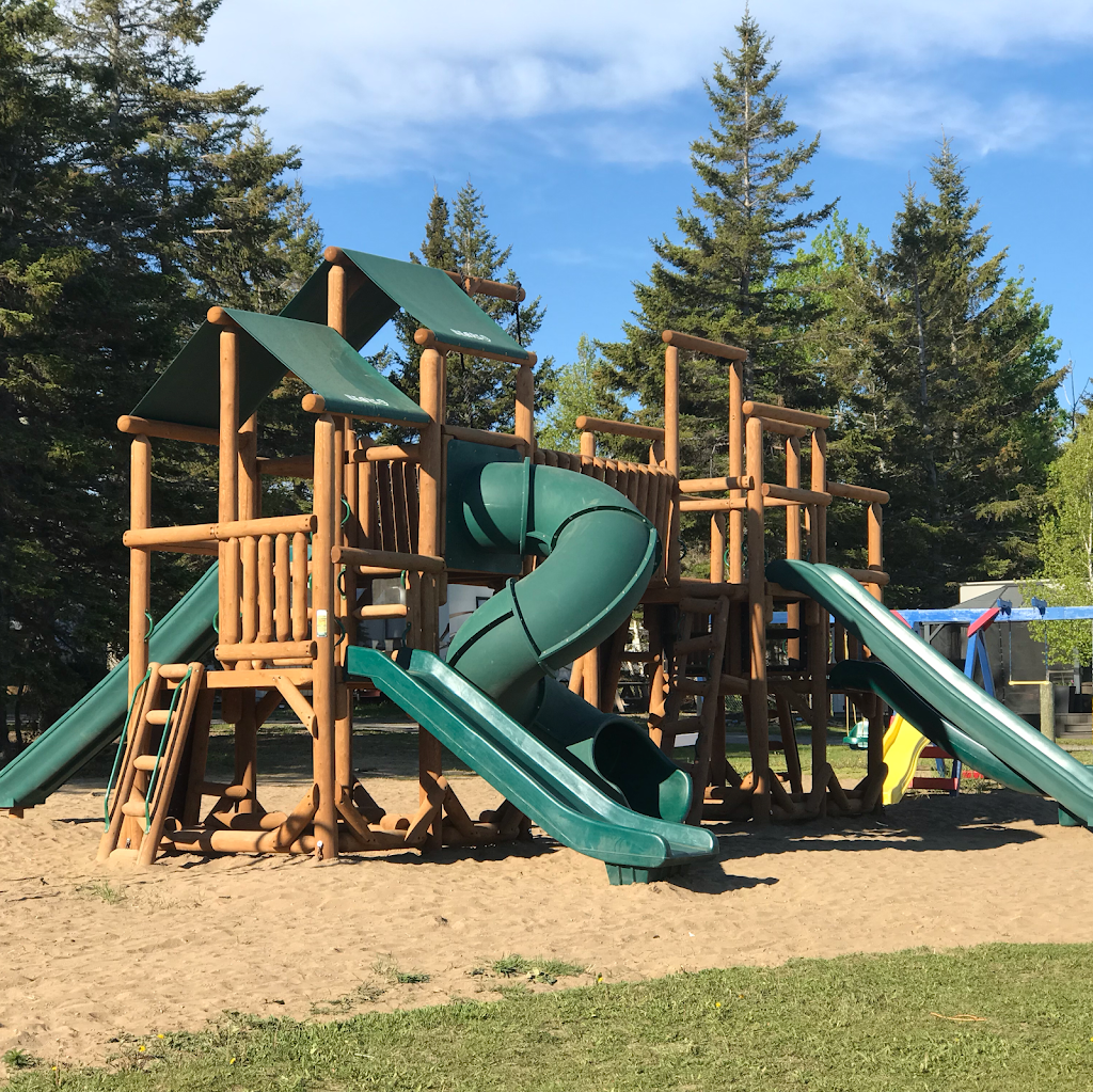 Bouctouche Baie Chalets et Camping | 2239 NB-475, Saint-Édouard-de-Kent, NB E4S 4W4, Canada | Phone: (506) 743-8883