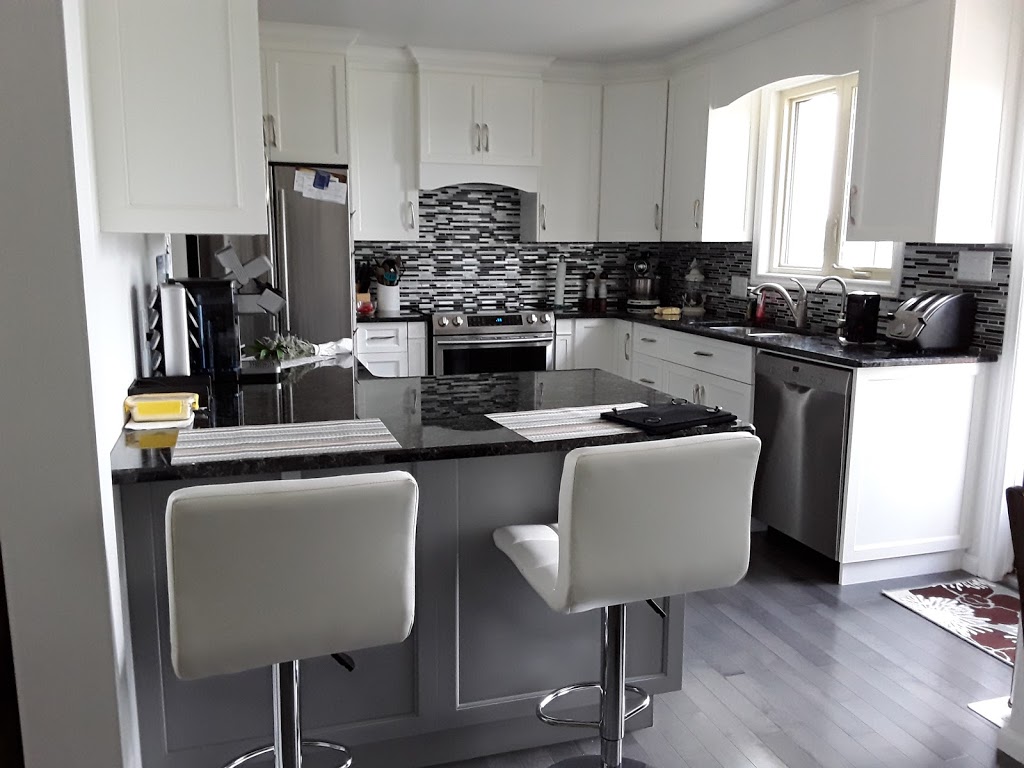 Mikes Selective Cabinets | 39 Woodstock St S, Tavistock, ON N0B 2R0, Canada | Phone: (519) 655-2874