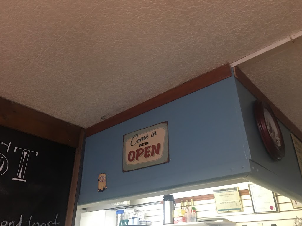 KDs Cafe | 1000 Bellevue Rd, Parksville, BC V9P 2C2, Canada | Phone: (250) 947-9009