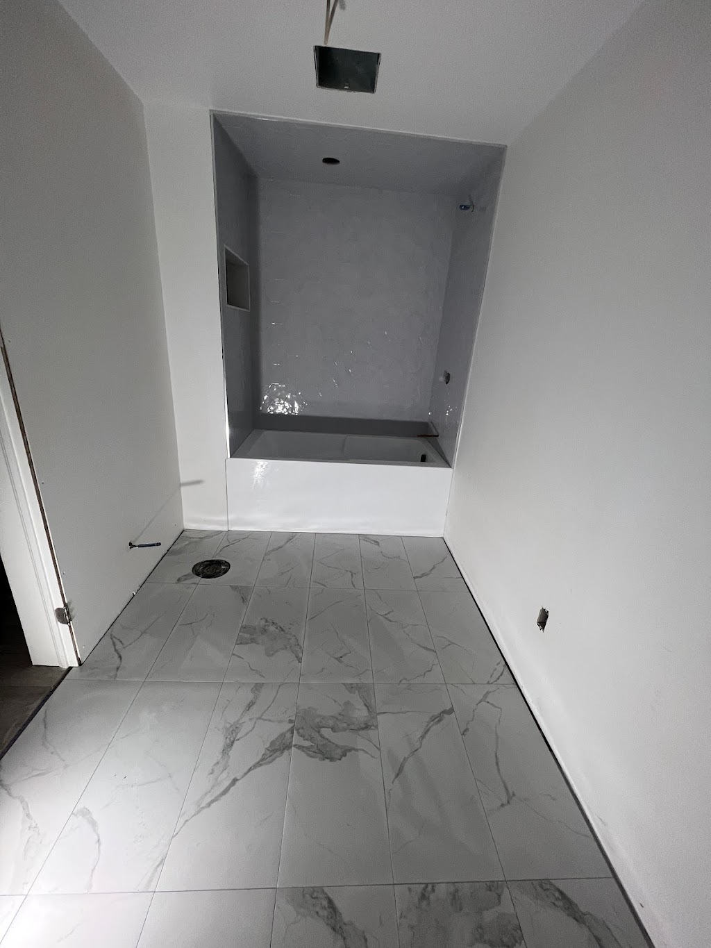 AP Home Renovations | 72 Hillview Crescent, Midhurst, ON L9X 1N5, Canada | Phone: (416) 837-8212