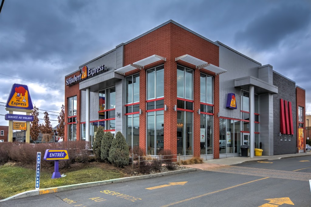 St-Hubert Express | 101 Boulevard Sir-Wilfrid-Laurier, Beloeil, QC J3G 4G4, Canada | Phone: (514) 385-5555