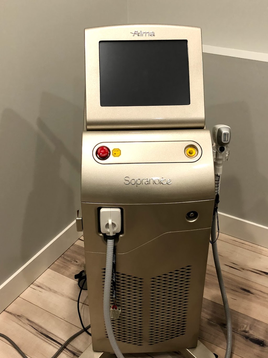 Hot Wax Spa | 160 - 8700 200 St, Langley City, BC V2Y 0B3, Canada | Phone: (778) 808-7600