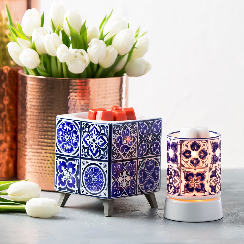 Laurie-Anne, Conseillère indépendante Scentsy | 42 Rue du Rosier, Pont-Rouge, QC G3H 0C9, Canada | Phone: (418) 326-0200