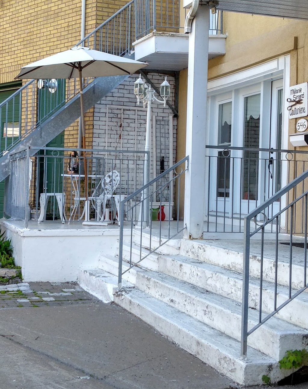 Mélanie Simard couturière | 546 1re Ave, Québec, QC G1L 3J9, Canada | Phone: (581) 888-0502