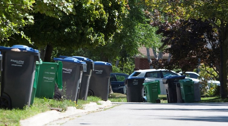 binmover canada | 10 Memory Ln, Brampton, ON L7A 0V9, Canada | Phone: (647) 901-2467