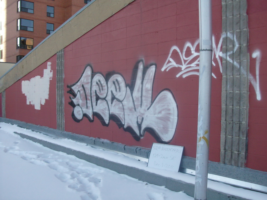 Graffiti Control & Powerwash | 1088 E Chestermere Dr, Chestermere, AB T1X 1A9, Canada | Phone: (403) 601-0855