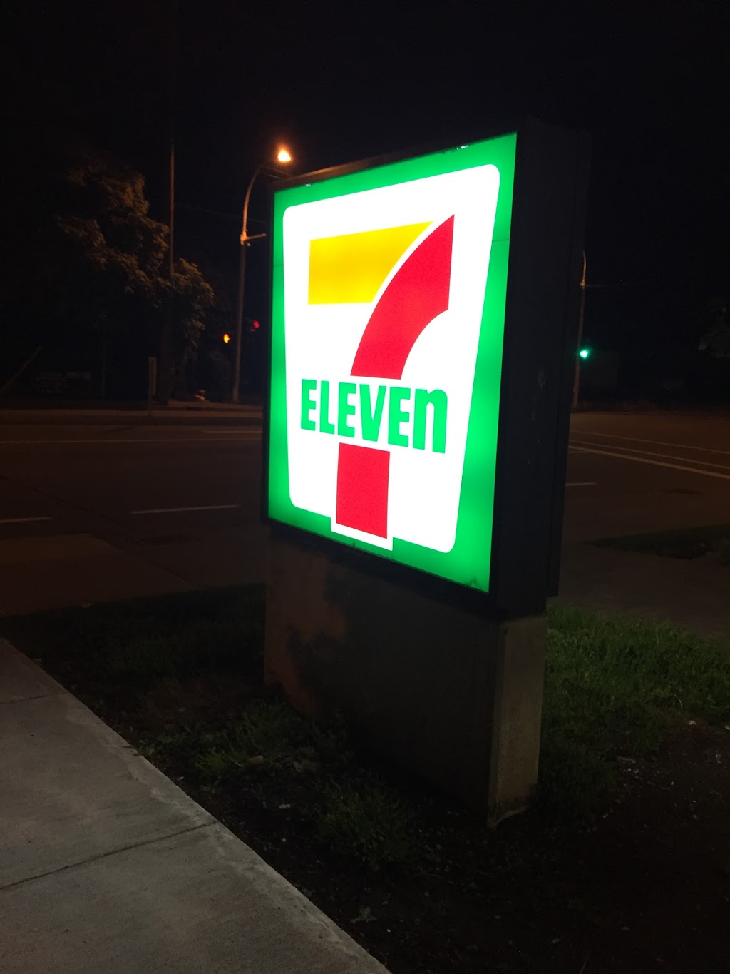 7-Eleven | 6021 168 St, Surrey, BC V3S 3X7, Canada | Phone: (604) 574-7111