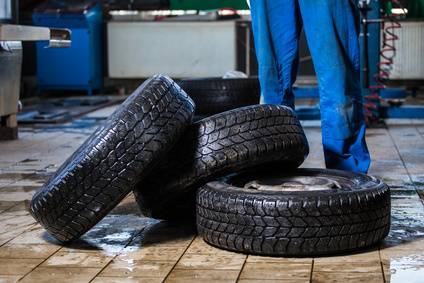 Royal Lube | 2310 Battleford Rd, Mississauga, ON L5N 8P6, Canada | Phone: (905) 812-0200