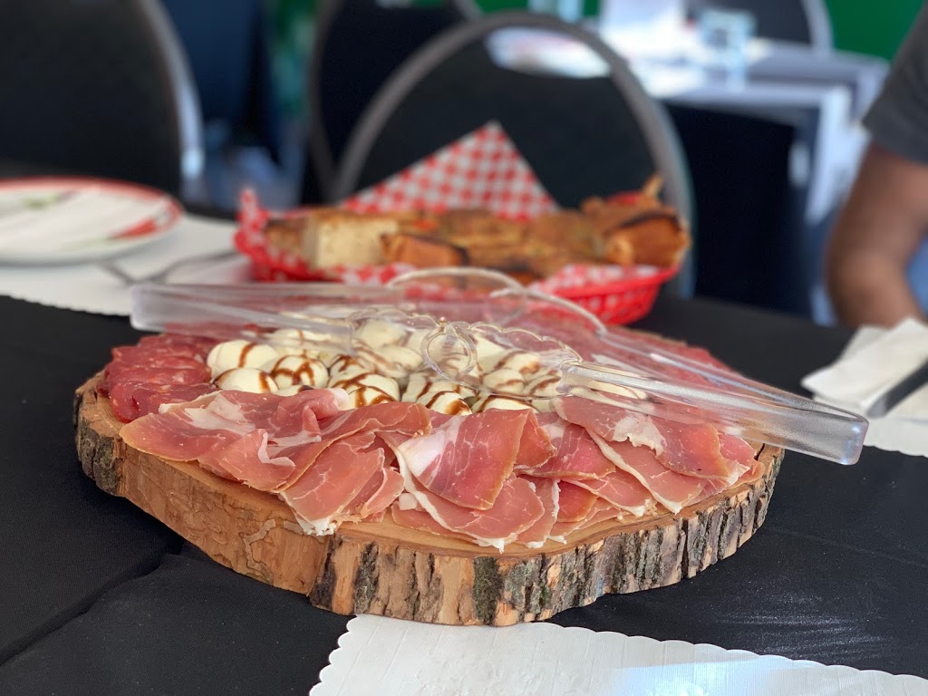 Trattoria Sapori di Puglia | 580 Boulevard Cartier O, Laval, QC H7V 3X4, Canada | Phone: (450) 686-3993