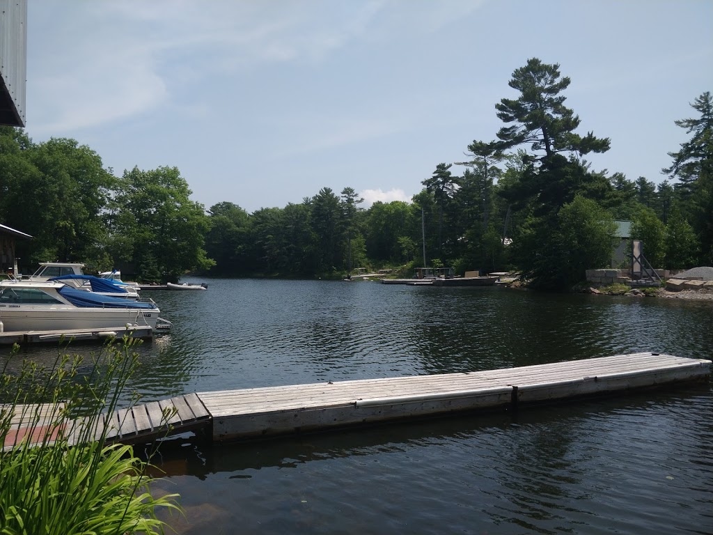 Village Marina | 2762 Honey Harbour Rd, Honey Harbour, ON P0E 1E0, Canada | Phone: (705) 756-2706