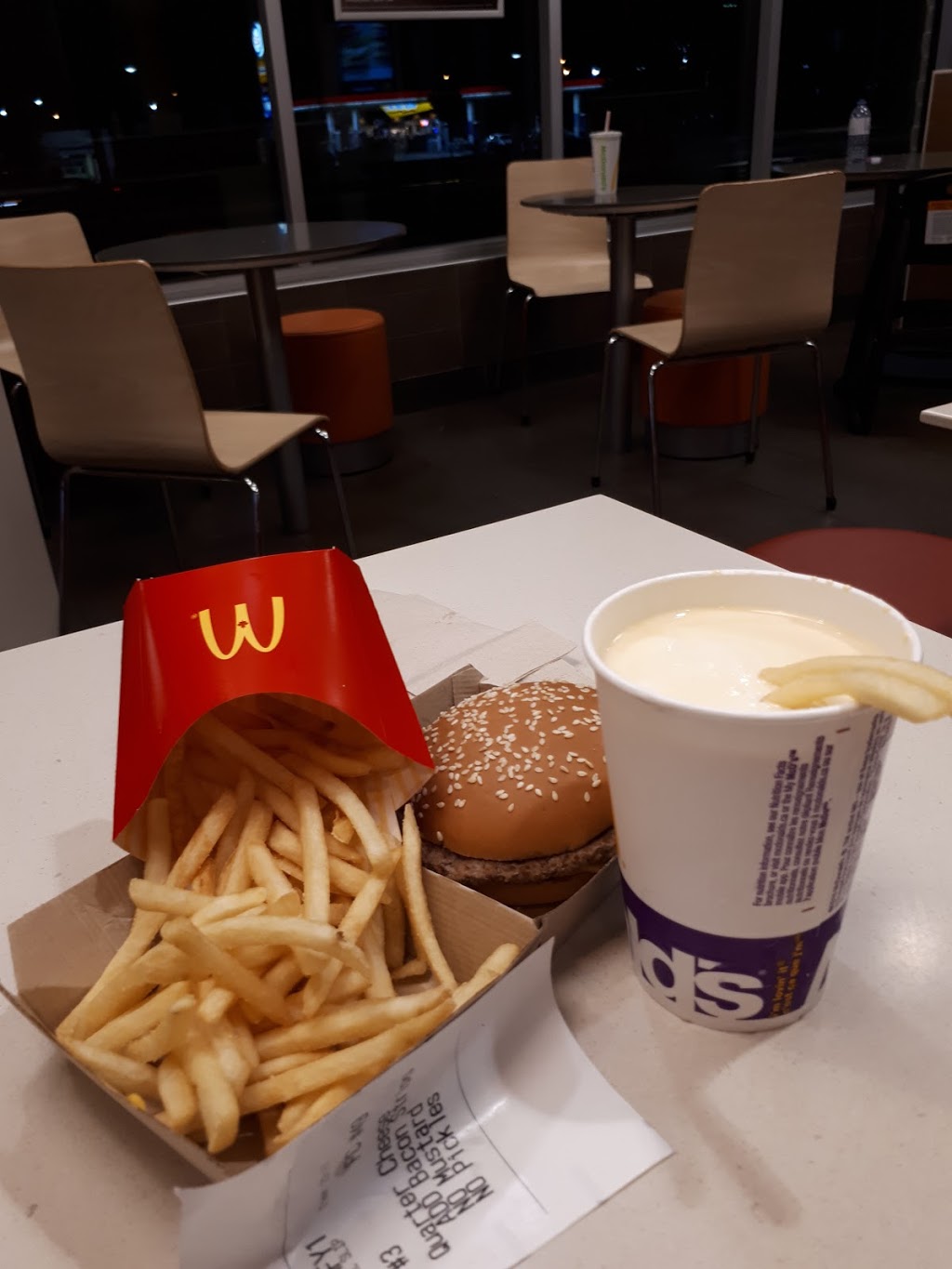 McDonalds | 3500 Major MacKenzie Dr W, Vaughan, ON L4H 3T6, Canada | Phone: (905) 303-9404