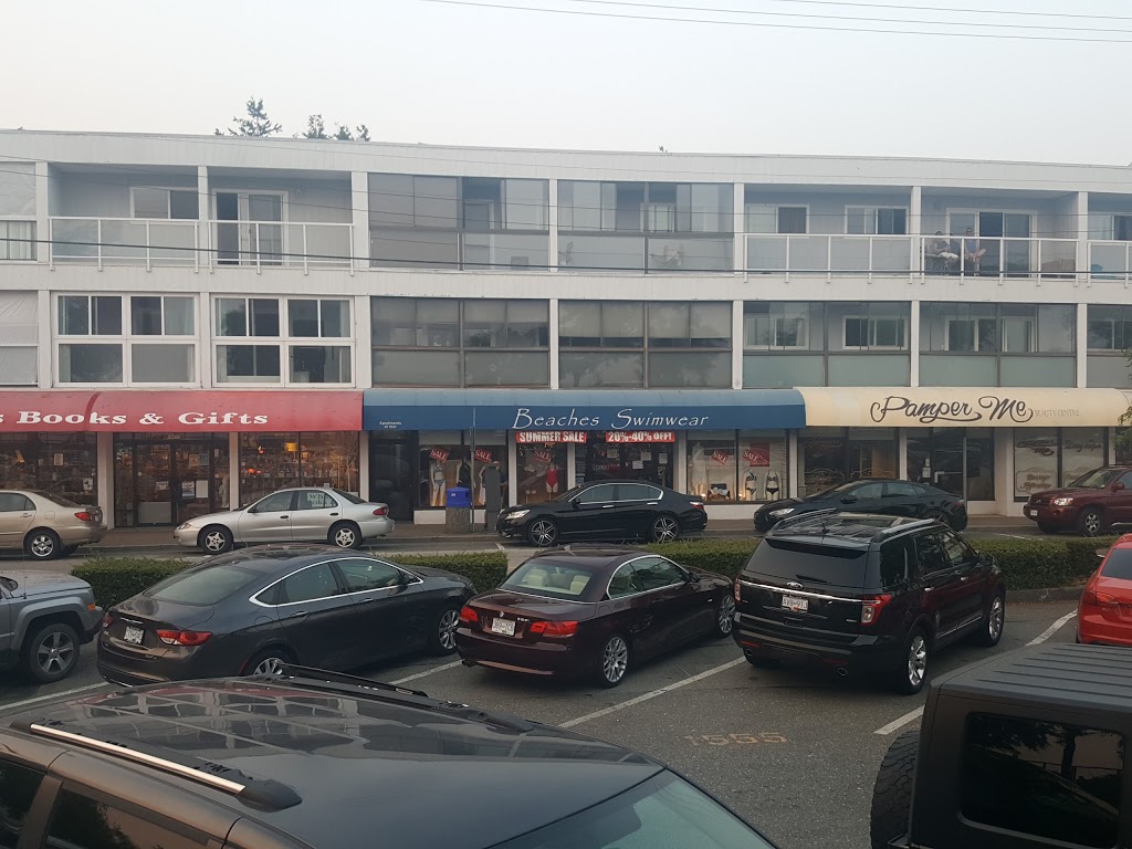 Beaches Swimwear | 14885 Marine Dr, White Rock, BC V4B 1C2, Canada | Phone: (604) 531-5666