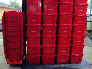 Saynotocardboard eco friendly moving totes | 996 Powell St, Vancouver, BC V6A 1B8, Canada | Phone: (778) 316-1712