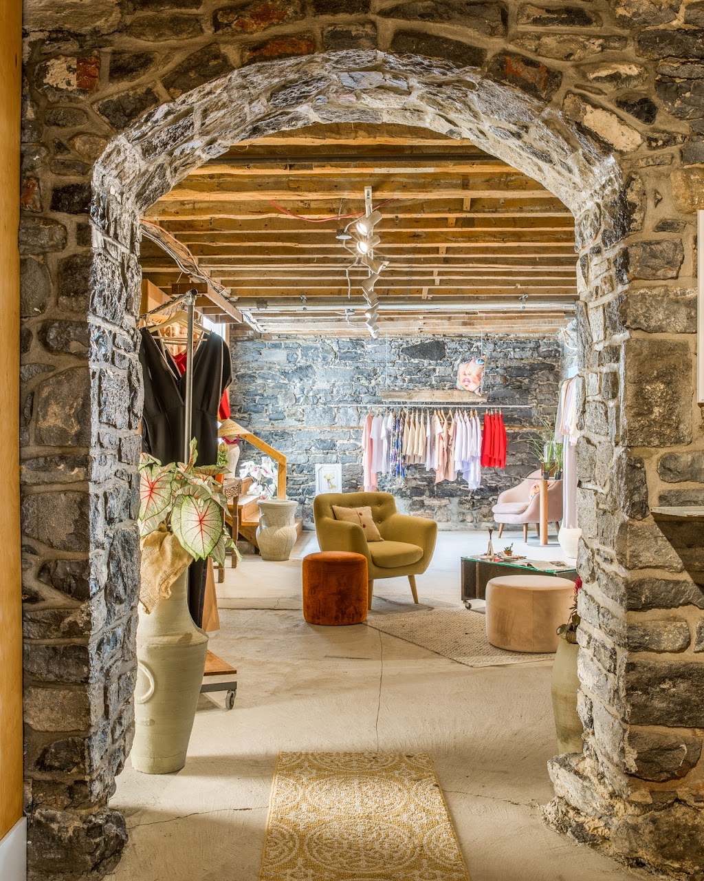 Mademoiselle Earth | 367 Rue Saint Paul Est, Montréal, QC H2Y 1H3, Canada | Phone: (514) 966-1087