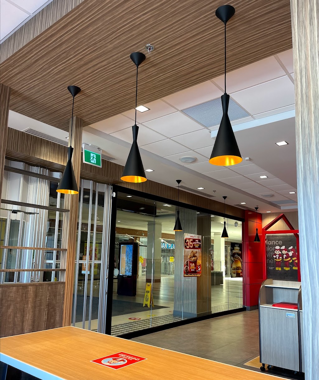 Jollibee | 1 Promenade Cir Unit E 267, Thornhill, ON L4J 4P8, Canada | Phone: (289) 514-1810