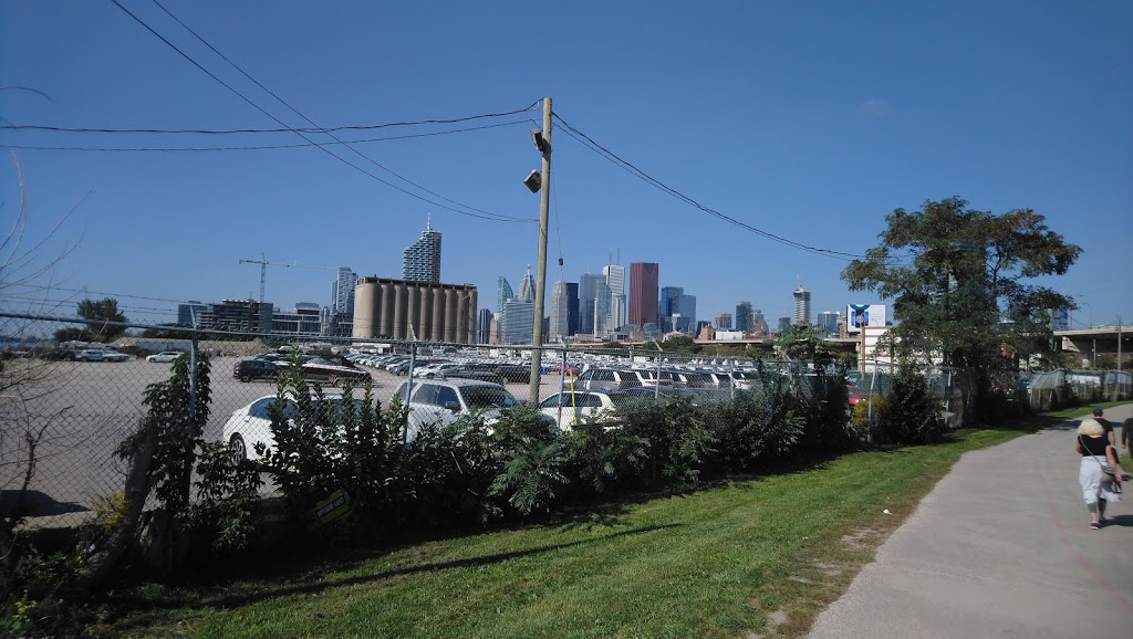 Storage Space | 324 Cherry St, Toronto, ON M5A 3L2, Canada | Phone: (416) 463-2300