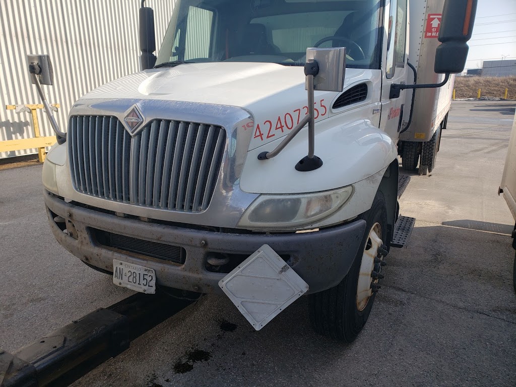 Purolator | 1075 Squires Beach Rd, Pickering, ON L1W 3S3, Canada | Phone: (888) 744-7123