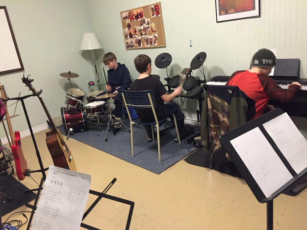 Mansion on the Hill Music lessons | 72 Northcliffe Dr, Brookside, NS B3T 1S7, Canada | Phone: (902) 229-4688