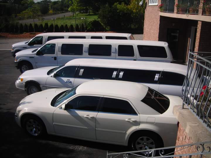 Lucky Star Limousine Service | 10651 Clarkway Dr, Brampton, ON L6P 0W2, Canada | Phone: (416) 740-6486