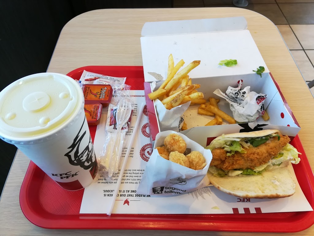 KFC | 419-519 Huron St Bldg. G, Stratford, ON N5A 5T8, Canada | Phone: (226) 779-1935