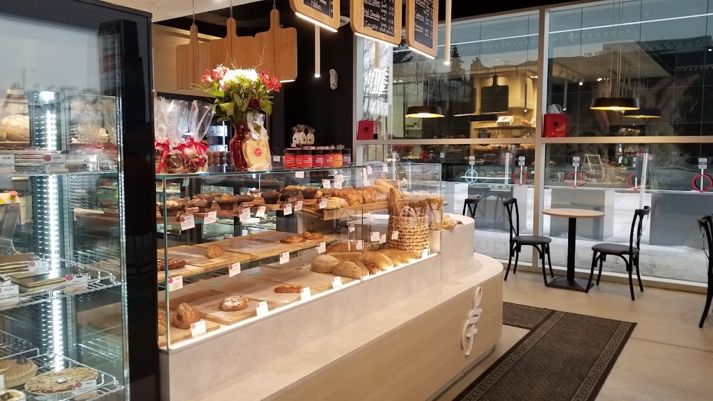 Les Moulins La Fayette | 4460 Calgary Trail NW, Edmonton, AB T6H 5W6, Canada | Phone: (780) 782-1075