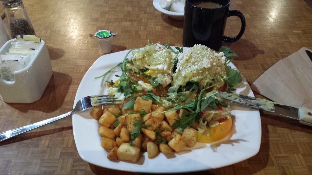 Metropolitan Bar & Grill | 829 McCallum Rd, Victoria, BC V9B 6W5, Canada | Phone: (250) 474-6063