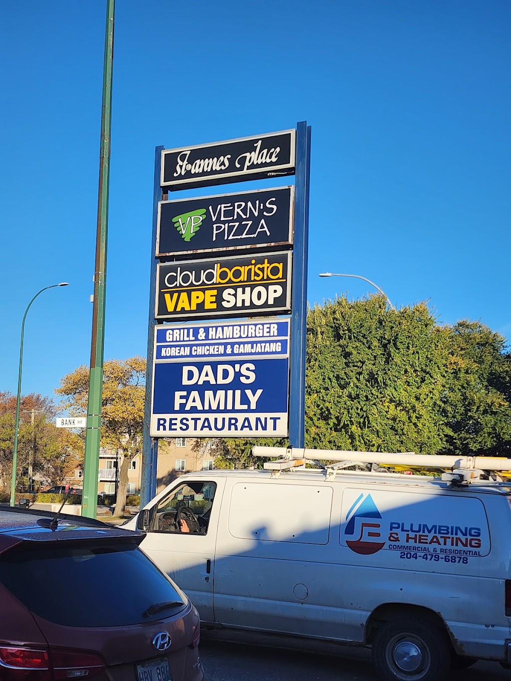 Verns Pizza - St Anne Winnipeg | 147 St Annes Rd, Winnipeg, MB R2M 2Z5, Canada | Phone: (204) 306-0202
