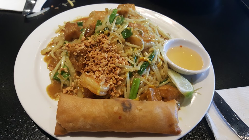 Lily Thai Cuisine | 15 Ashby Field Rd #13, Brampton, ON L6X 3B7, Canada | Phone: (905) 874-1688