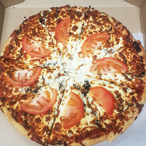Avenue Pizza and Treats | 2037 Shuswap Ave, Lumby, BC V0E 2G0, Canada | Phone: (250) 547-9088