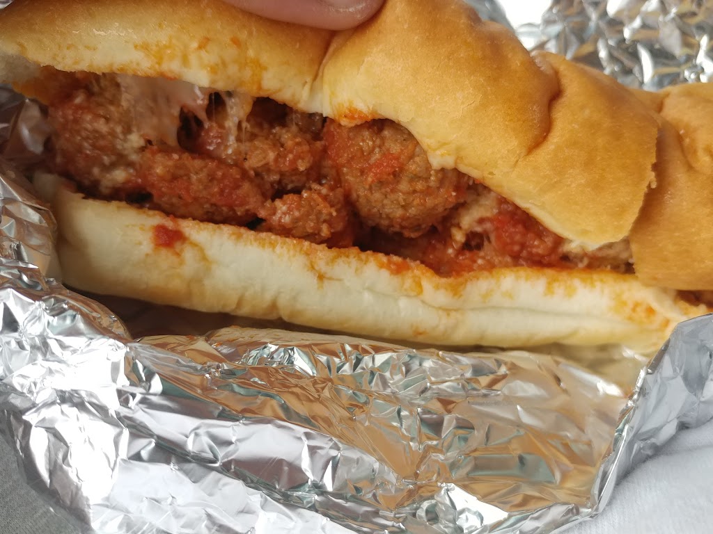 Beerz Food Shop | 4916 S Buffalo St, Orchard Park, NY 14127, USA | Phone: (716) 667-0909